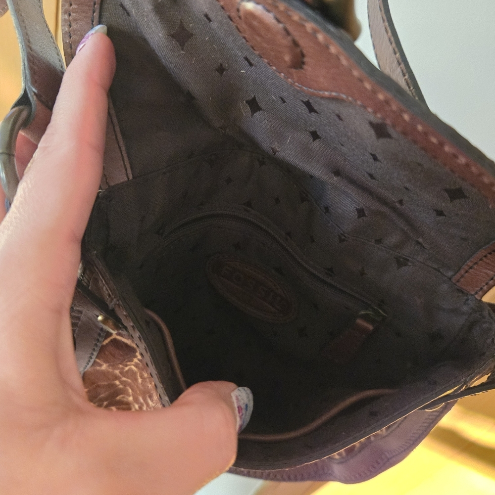 🦒 SPRING TREND ALERT: The Neutral Animal Print 🦒crossbody fossil bag - Picture 6 of 11
